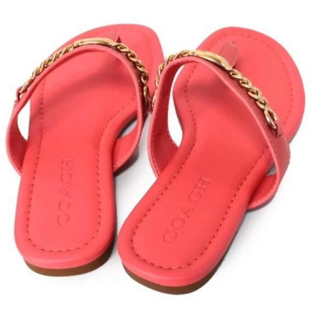 ✨Host Pick✨ Coach Jaclyn Leather Chain Thong Sandals